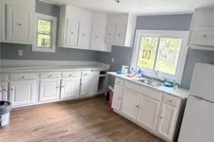 1021 California Dr, Coal Center Boro, PA 15423 - Photo 3