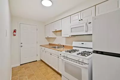 641 6th St, Pitcairn, PA 15140 - Photo 9