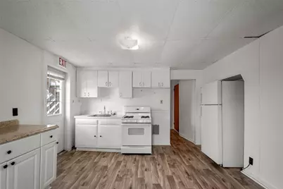 641 6th St, Pitcairn, PA 15140 - Photo 29
