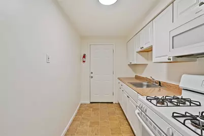 641 6th St, Pitcairn, PA 15140 - Photo 11