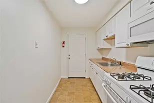 641 Sixth St, Pitcairn, PA 15140 - Photo 11