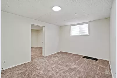641 6th St, Pitcairn, PA 15140 - Photo 5