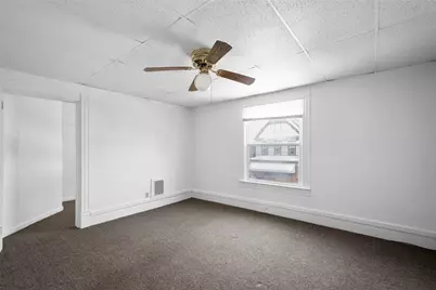 641 6th St, Pitcairn, PA 15140 - Photo 35