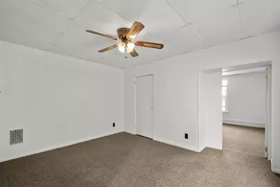 641 6th St, Pitcairn, PA 15140 - Photo 27