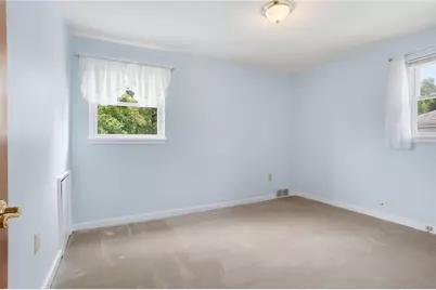 4714 McKee Dr, Pittsburgh, PA 15236 - Photo 11