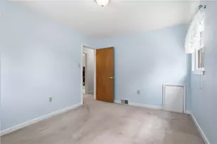 4714 McKee Dr, Pittsburgh, PA 15236 - Photo 13