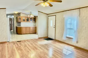 200 Petrolia Rd, Fairview Township, PA 16050 - Photo 11