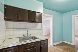 2337 Los Angeles Ave, Beechview, PA 15216 - Photo 13