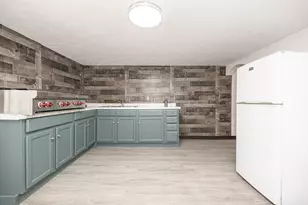 735 1/2 7th Ave, Coraopolis, PA 15108 - Photo 3