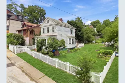 115 E Woodford Avenue, Pittsburgh, PA 15210 - Photo 37