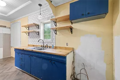 115 E Woodford Avenue, Pittsburgh, PA 15210 - Photo 11