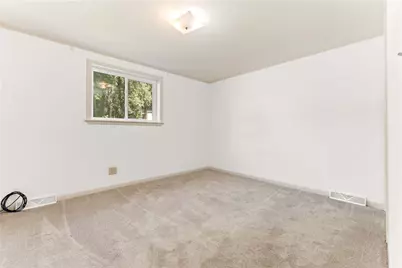 134 Main St, Markleysburg, PA 15459 - Photo 17