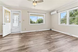 134 Main St, Markleysburg, PA 15459 - Photo 7