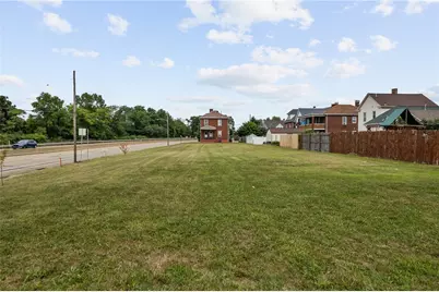 1652 Ohio River Blvd, Ambridge, PA 15003 - Photo 9