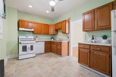6374 Morrowfield Ave, Pittsburgh, PA 15217 - Photo 11