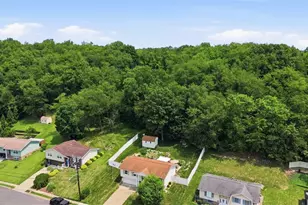 1212 Royal Dr, Hopewell Township, PA 15001 - Photo 3