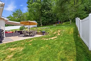 1212 Royal Dr, Hopewell Township, PA 15001 - Photo 41