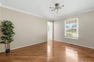 324 Haldeman Dr, Cranberry Township, PA 16066 - Photo 9