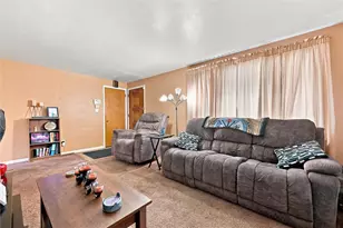 7916 Orlan Pl, Verona, PA 15147 - Photo 3