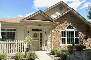 264 Stonegate Blvd, Hermitage, PA 16148 - Photo 1