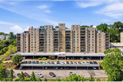 2160 Greentree Road #105W, Scott Township, PA 15220 - Photo 1