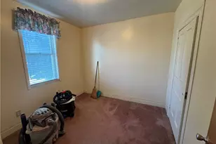 210 Washington Ave, Vandergrift, PA 15690 - Photo 23