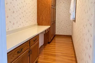 210 Washington Ave, Vandergrift, PA 15690 - Photo 13