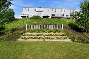 211 Lockheed Dr, Moon/Crescent Twp, PA 15108 - Photo 29