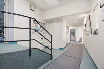 1700 Forbes Ave, Pittsburgh, PA 15219 - Photo 11