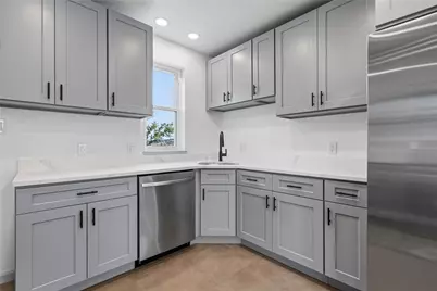 943 Hilltop St, Munhall, PA 15120 - Photo 3