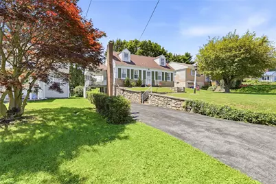 93 Violet Street, Westmont Hilltop School District, PA 15905 - Photo 5
