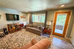 119 Eberhart Ln, Donegal, PA 16025 - Photo 9