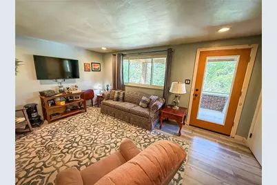 119 Eberhart Ln, Donegal Township, PA 16025 - Photo 9