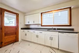 1011 Vermont Ave, Glassport, PA 15045 - Photo 13