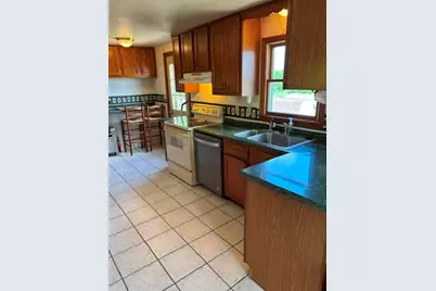 8891 Broadway St, North Huntingdon, PA 15692 - Photo 3