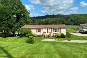 8891 Broadway St, North Huntingdon, PA 15692 - Photo 1