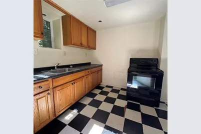211 Chesterfield Rd, Pittsburgh, PA 15213 - Photo 7