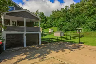 2324 Forest Grove Rd, Robinson Twp, PA 15108 - Photo 5