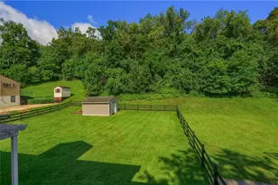 2324 Forest Grove Rd, Robinson Twp, PA 15108 - Photo 11