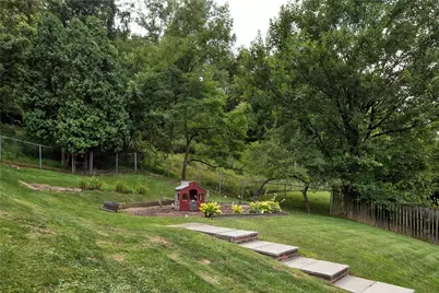 210 Springwood Drive, Pittsburgh, PA 15147 - Photo 15