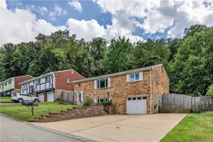 210 Springwood Dr, Pittsburgh, PA 15147 - Photo 3