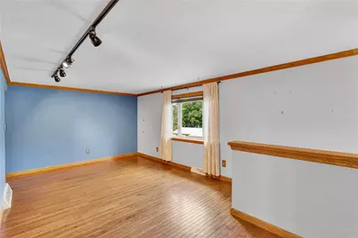 210 Springwood Drive, Pittsburgh, PA 15147 - Photo 23