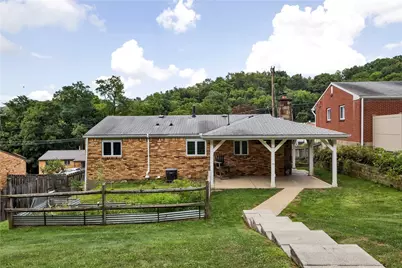 210 Springwood Drive, Pittsburgh, PA 15147 - Photo 5