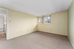 327 Ridge Point Cir, South Fayette, PA 15017 - Photo 15