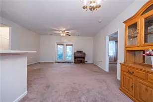 850 Hidden Ridge Ct, South Park, PA 15129 - Photo 9
