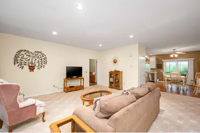 332, 322 Dick Road, Franklin Township, PA 16001 - Photo 23