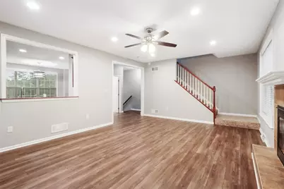 10550 Cherry Grove Ct, Pittsburgh, PA 15090 - Photo 5