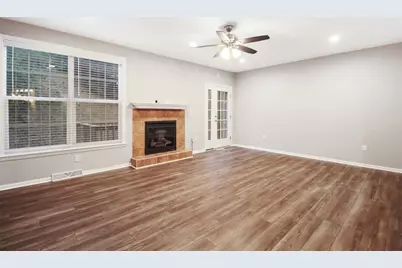 10550 Cherry Grove Ct, Pittsburgh, PA 15090 - Photo 5