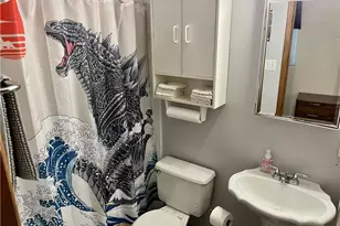 2072 Holiday Park Dr, Pittsburgh, PA 15239 - Photo 11
