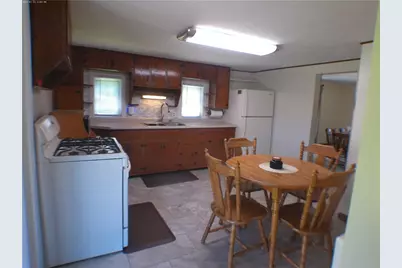 303 Cranberry Alley, Carmichaels-Cumberland, PA 15320 - Photo 5